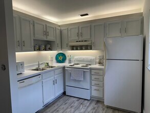 48 Woodland Dr in Vero Beach, FL - Building Photo - Building Photo