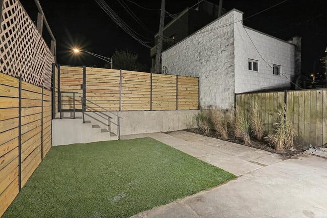 723 N Willard Ct in Chicago, IL - Building Photo - Building Photo