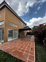 8417 NW 1st Terrace in Miami, FL - Building Photo