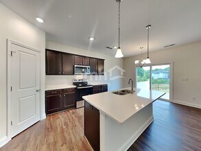 7212 Garrett Ct in Charlotte, NC - Building Photo - Building Photo