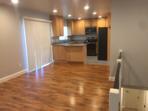 801 Baker St in Bellingham, WA - Building Photo - Building Photo