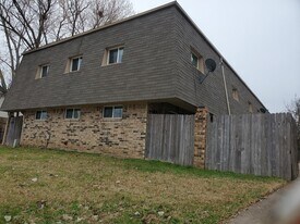 6333 -6339 Granbury Rd,, Unit 6333 in Fort Worth, TX - Building Photo