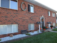 Hazel Park Apartments in Mount Morris, MI - Foto de edificio - Building Photo