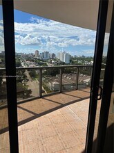 2301 SW 27th Ave, Unit 1202 in Miami, FL - Building Photo - Building Photo