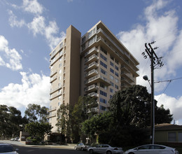 Coral Tree Plaza in San Diego, CA - Building Photo - Building Photo