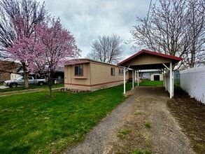 220 SE 16th St in Pendleton, OR - Building Photo - Building Photo