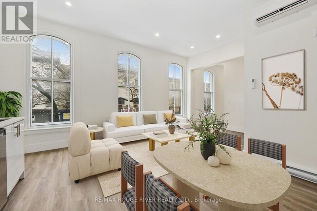 property at 29 A King St W