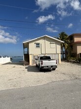 757 La Fitte Rd in Summerland Key, FL - Foto de edificio - Building Photo