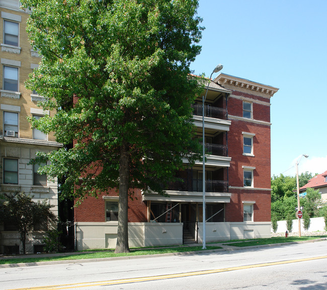 1114 E. Armour in Kansas City, MO - Building Photo - Building Photo