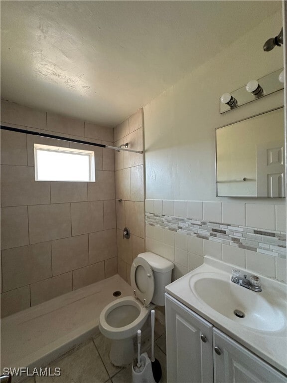 property at 1935 Ricardo Ave