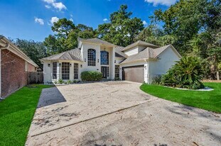 6650 Camptown Cir in Houston, TX - Building Photo