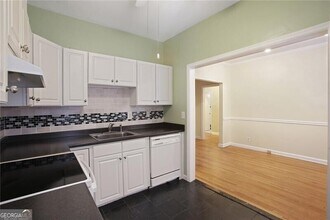 430 Lindbergh Drive NE in Atlanta, GA - Building Photo - Building Photo