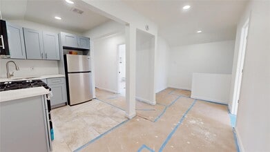 114-15 Mexico St in Queens, NY - Building Photo - Building Photo