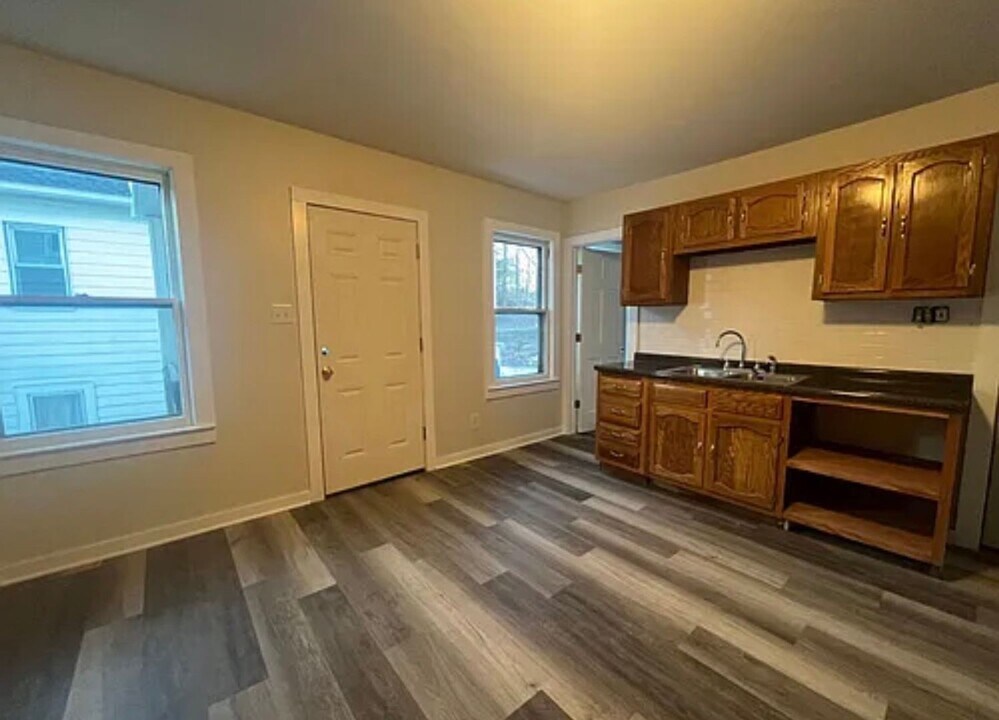 24 Christine St in Torrington, CT - Building Photo