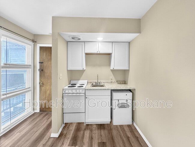 property at 634 E 23rd Ave