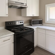 2004 S Burdick St in Kalamazoo, MI - Building Photo - Building Photo