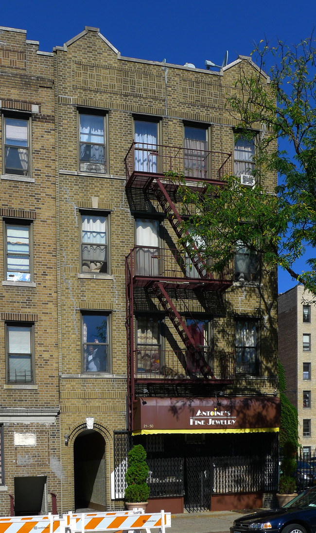 2150 31st St in Astoria, NY - Building Photo - Building Photo