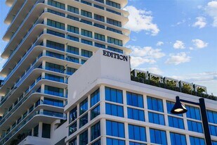 1000 Water St in Tampa, FL - Building Photo