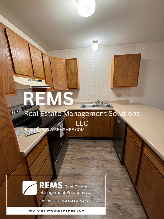 503 7th St in Baraboo, WI - Building Photo - Building Photo