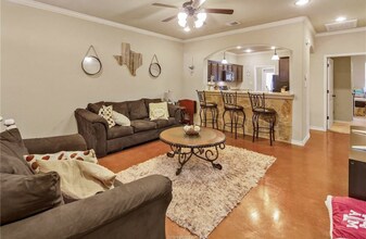 3207 Papa Bear Dr in College Station, TX - Building Photo - Building Photo