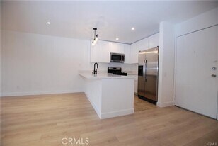6820 Remmet Ave in Los Angeles, CA - Building Photo