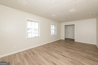 1662 Oak Forest Dr SE in Conyers, GA - Building Photo - Building Photo