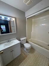 222 Cumberland Ave in Fort Wayne, IN - Building Photo - Building Photo