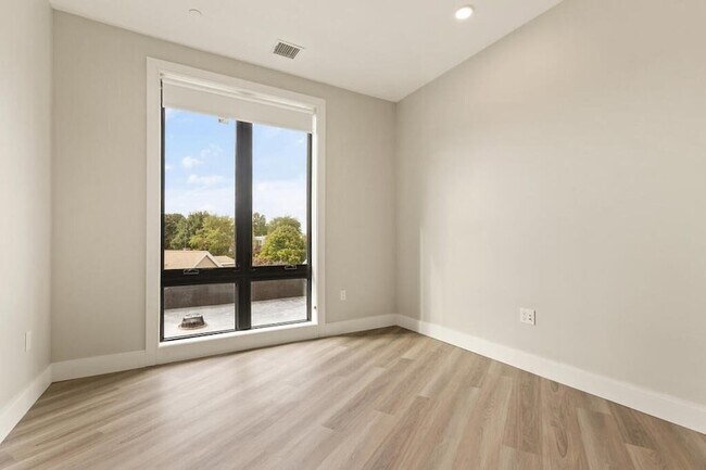 1700 Dorchester Ave, Unit 405 in Boston, MA - Building Photo - Building Photo