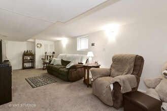 5600 N Marmora Ave, Unit 1 in Chicago, IL - Building Photo - Building Photo