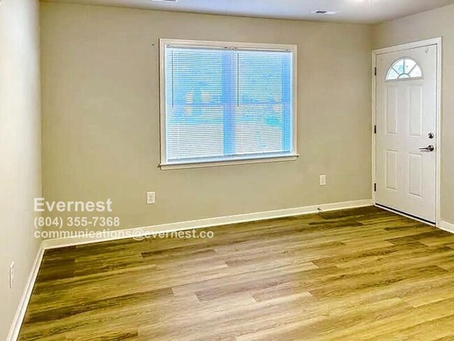 15815 Meridian Ave in Chester, VA - Building Photo - Building Photo