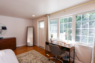 3 Jay St, Unit 1 in Cambridge, MA - Foto de edificio - Building Photo