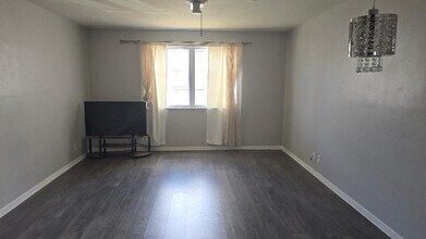 1821 NE 62nd St in Fort Lauderdale, FL - Building Photo - Building Photo