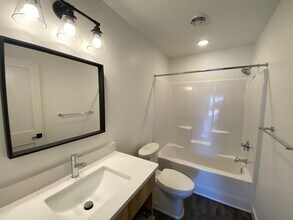 3924 Trinity Rd in Duluth, MN - Building Photo - Building Photo