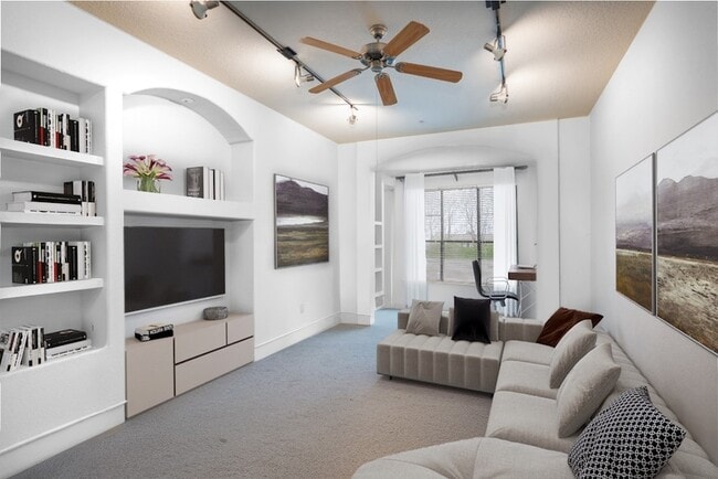 2600 Hillsboro Pike, Unit 105 in Nashville, TN - Foto de edificio - Building Photo