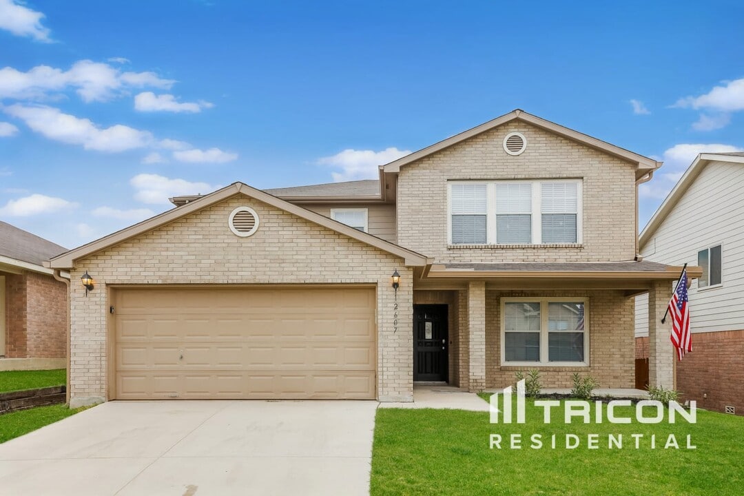 12607 Gold Spaniard in San Antonio, TX - Building Photo