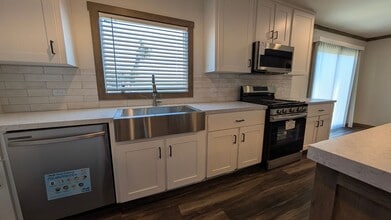 2716 Bryan Ct SW in Albuquerque, NM - Building Photo - Building Photo