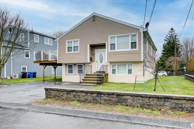 property at 7 Wilbur Ave
