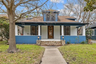 1211 Lexington St in Taylor, TX - Building Photo