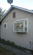 1184 18th Ave in Redwood City, CA - Building Photo - Building Photo