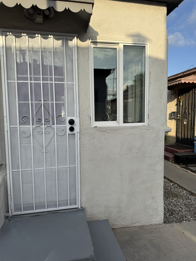 1911 Harbor Ave in Long Beach, CA - Building Photo - Building Photo