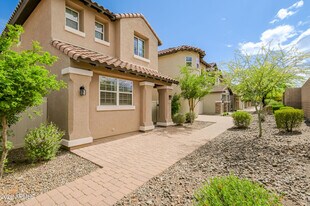 12460 W Hummingbird Terrace in Peoria, AZ - Building Photo