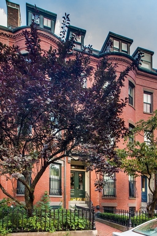 120 W Concord St, Unit 2