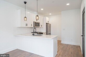 3222 Turner St in Philadelphia, PA - Building Photo - Building Photo