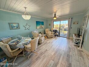 4250-4A1A A1A S in St. Augustine, FL - Foto de edificio - Building Photo