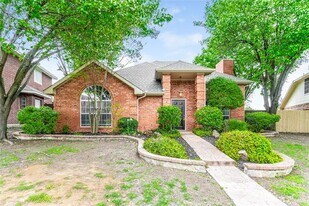 633 Fern Dr in Desoto, TX - Building Photo