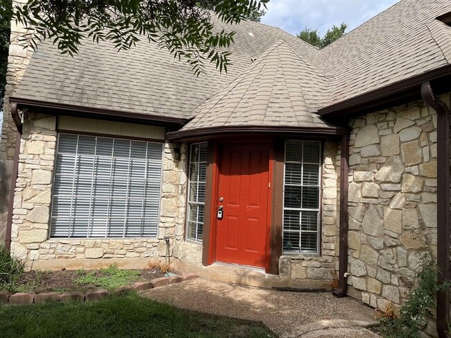 8603 Fathom Cir in Austin, TX - Building Photo - Building Photo