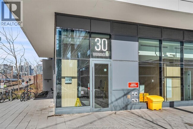 30 Ordnance St in Toronto, ON - Building Photo - Building Photo