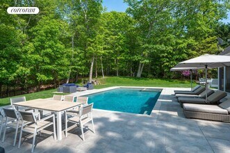 41 Rawson Rd in Sag Harbor, NY - Building Photo - Building Photo