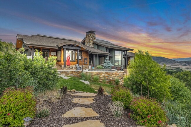 property at 2689 N River Meadows Dr