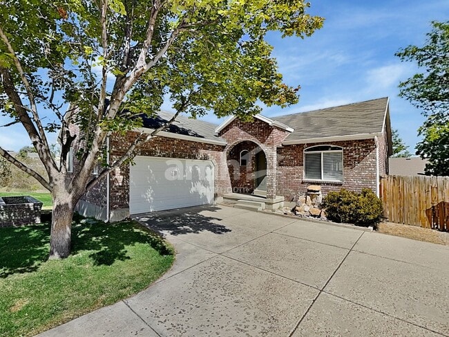 property at 13889 S Friendship Dr